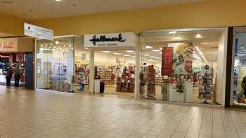 Dee's Hallmark Shop