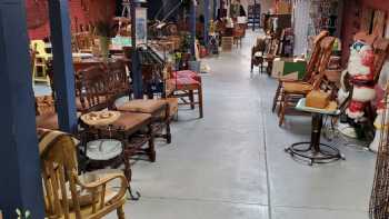 Clutter Bug Antiques