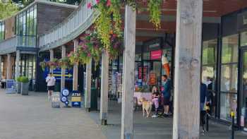 Loch Lomond Shores