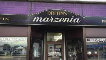 Marzenia Custom Framing & Gifts