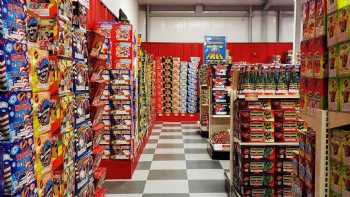 Wild Willy's Fireworks Indoor Supercenter Nebraska City, NE