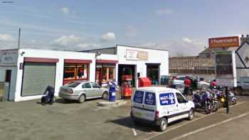 Croft Service Station