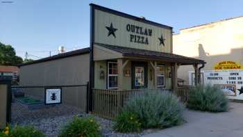 Outlaw Pizza