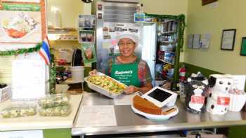 Ratana's Green Papaya Salad