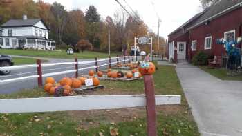 Apple Barn Country Bake Shop