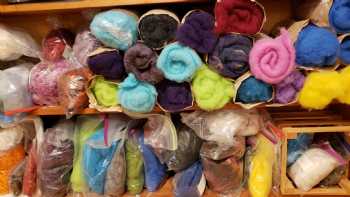 Six Loose Ladies Yarn & Fiber Shop