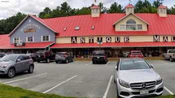 Quechee Gorge Village