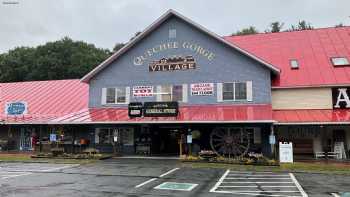 Quechee General Store