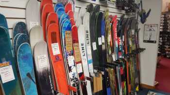 Totem Pole Ski Shop