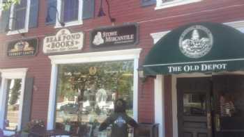 Bear Pond Books Store