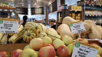 Woodstock Farmers Market, Waterbury