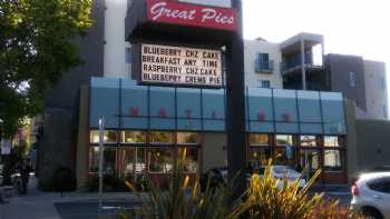 Nation's Giant Hamburgers & Great Pies