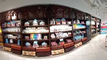 Dylan's Candy Bar