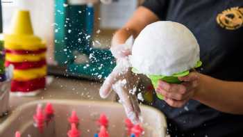 Ululani's Hawaiian Shave Ice - Lahaina