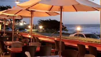 Moonstone Beach Bar & Grill