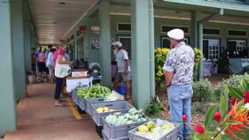 North Shore Country Market