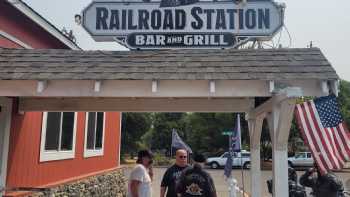 Railroad Station Bar and Grill