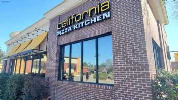 California Pizza Kitchen at River Walk