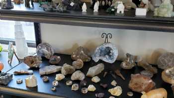 Cedar Rock & Bead Shop