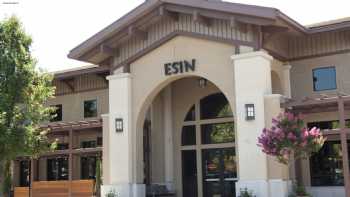 Esin Restaurant & Bar