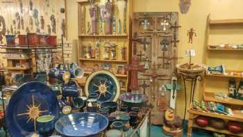 Pinyon Tree Gift Shop