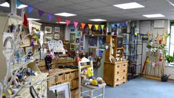 Crafty Diane Gift and Art Gallery, Craft Workshops