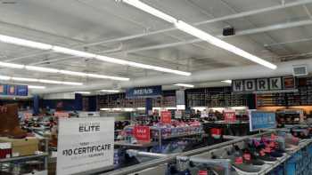 SKECHERS Warehouse Outlet