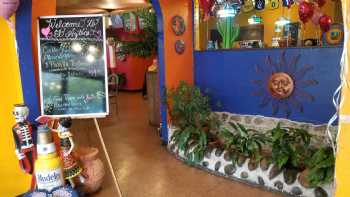 El Azteca Restaurant