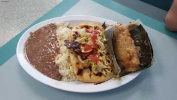 El Salvador Restaurant