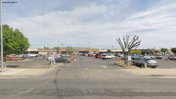 Taft Hills Plaza Shopping Center