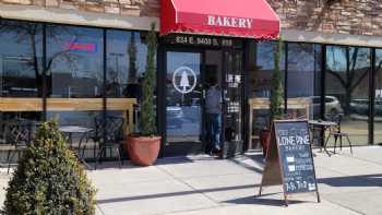 Lone Pine Bakery