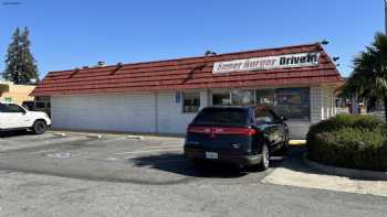 Super Burger Drive-in