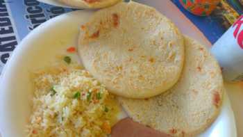 Pupusas Express y Mexican Food