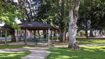 Courthouse Square Park