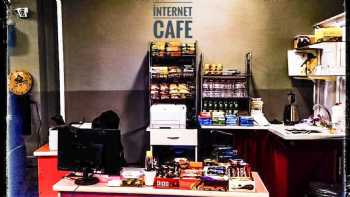 Can Internet Cafe