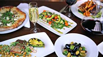 Los Olivos Wine Merchant & Cafe