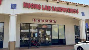 Huong Lan Sandwiches 4