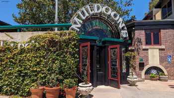 Muldoon's Irish Pub