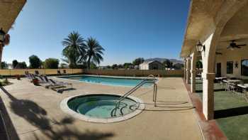 Oasis Palms RV Resort