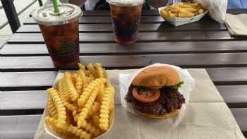 Shake Shack Pasadena