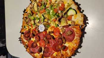 Round Table Pizza