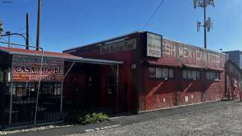 LA CASA ADOBE