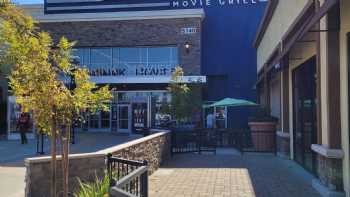 Studio Movie Grill