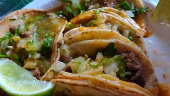 Tacos El Pariente Y Mariscos