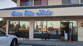 Com Tam Kieu Restaurant