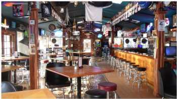 The Crows Nest Sports Grille