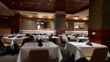 Fleming’s Prime Steakhouse & Wine Bar