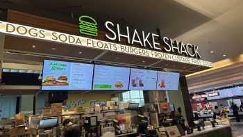 Shake Shack Del Amo Fashion Center