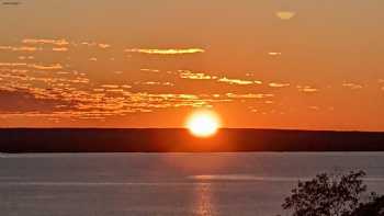 The Bluffs on the Lake