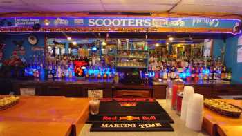 Scooters Airport Bar